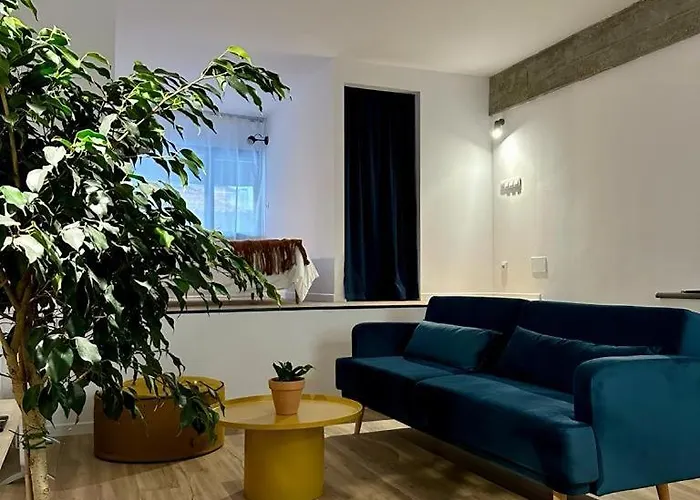 Daire En Urzaiz, Vigo